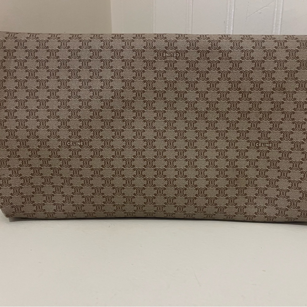 Beautiful, classic canvas authentic Celine clutch or shoulder bag or Crossbody🤎 - Picture 10 of 11